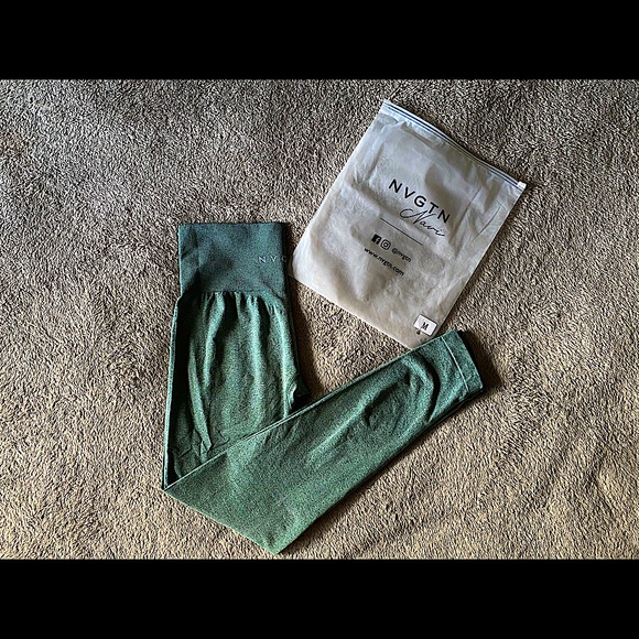 NVGTN Pants - NVGTN Forest Green seamless leggings